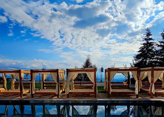 Luxe Horizon & Апартаменты